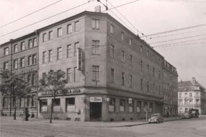 Schwarzweiß-Foto vom Hotel Drees in Dortmund in den 1930er Jahren
